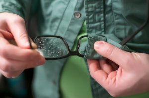 Limpia correctamente tus gafas para una mayor durabilidad